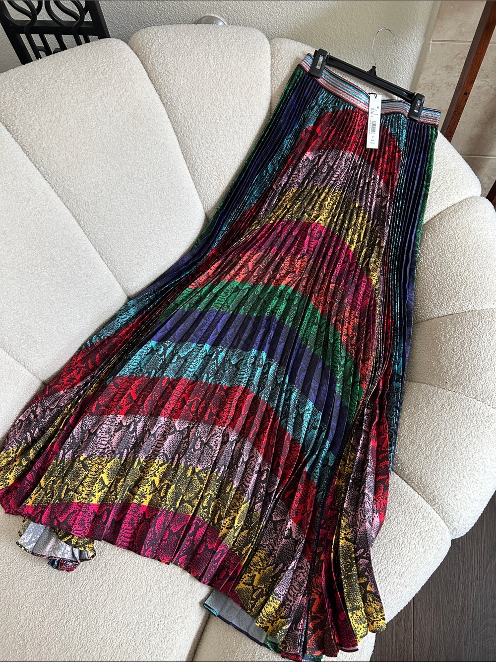 Alice + Olivia Multicolor Pleated Snake-Print Maxi Skirt